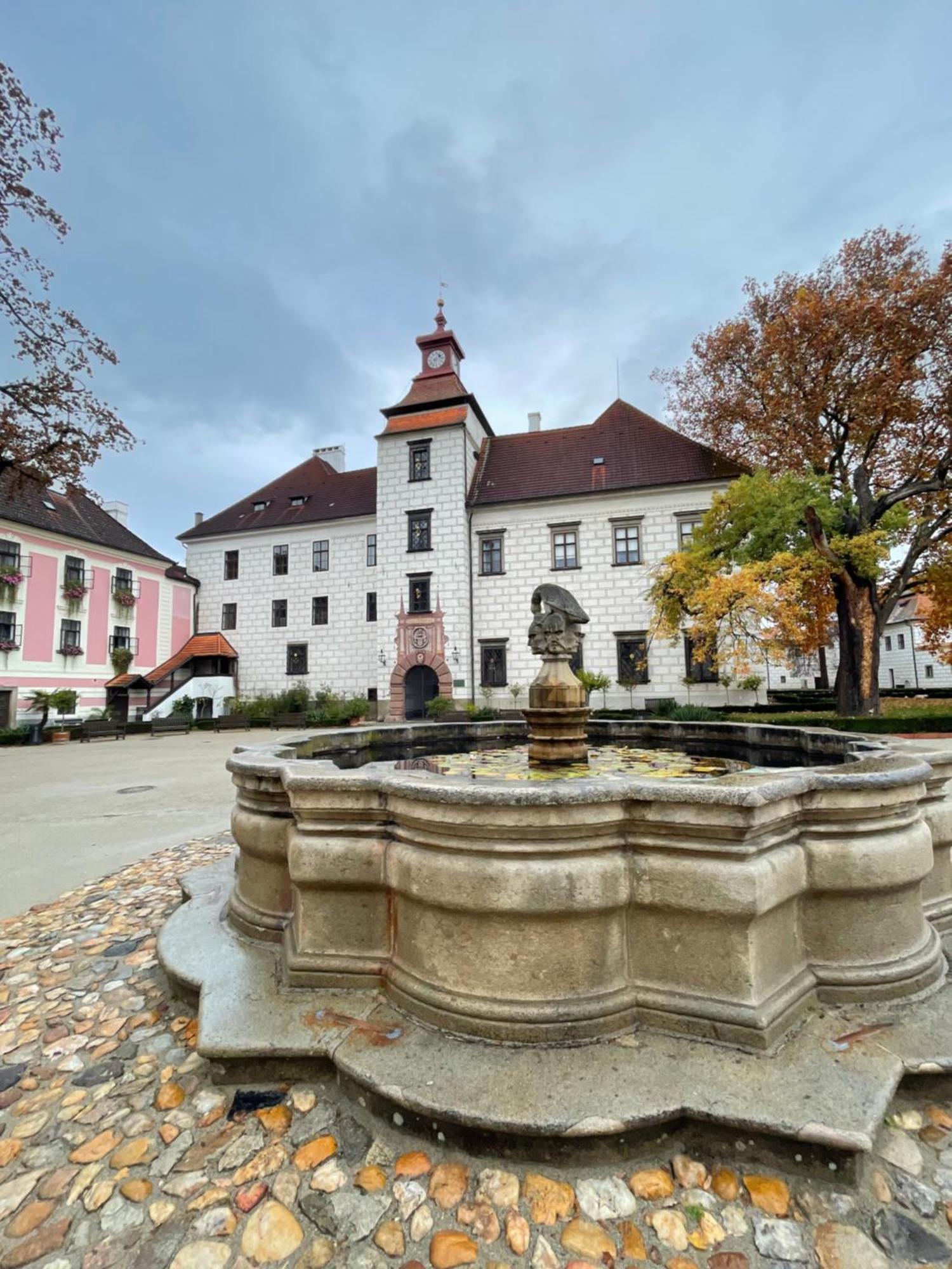 Apartmany Trebon Bily Beranek Exterior foto